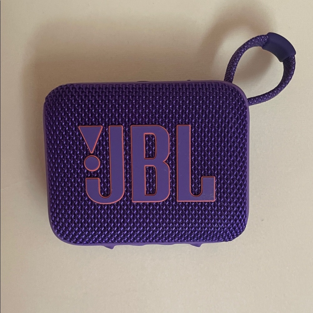 new JBL speaker ( taking offers)